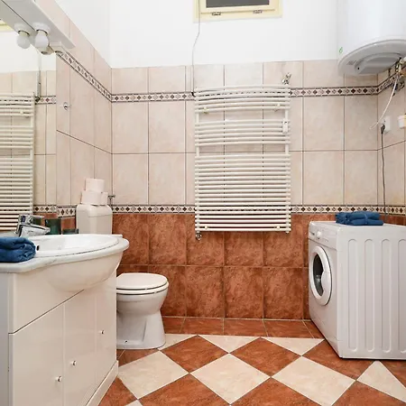 Luxury R162 Apartment