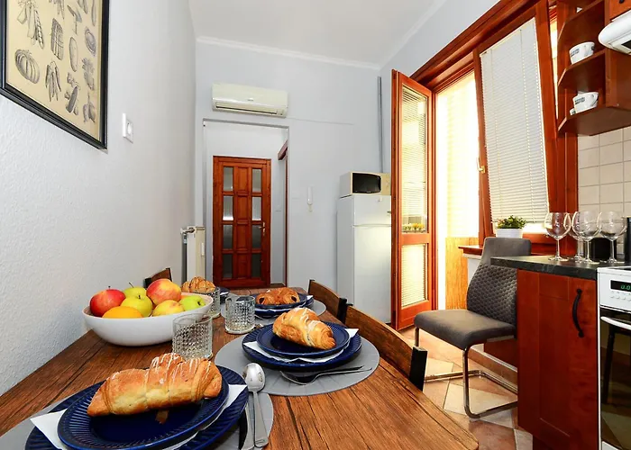 Luxury R162 Apartmán